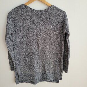 Old Navy Grey Knit Sweater